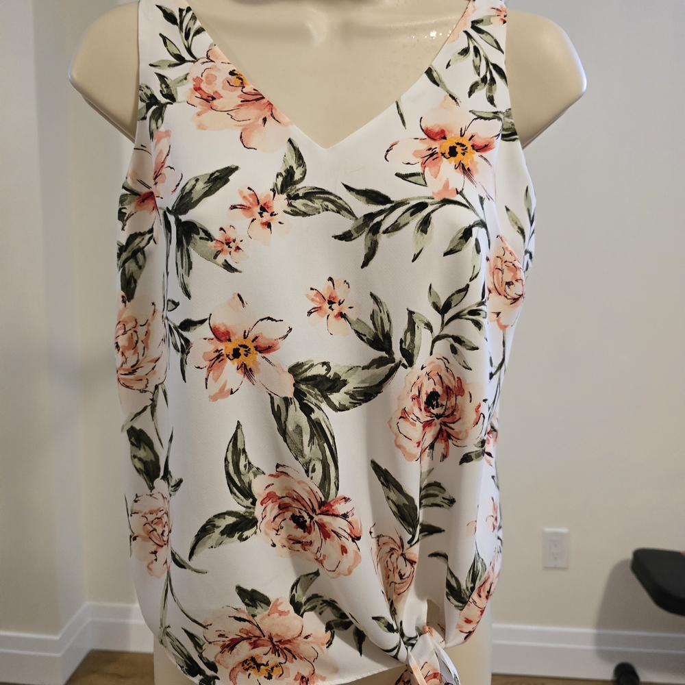 Dynamite Floral V-Neck Blouse - White and Pink
